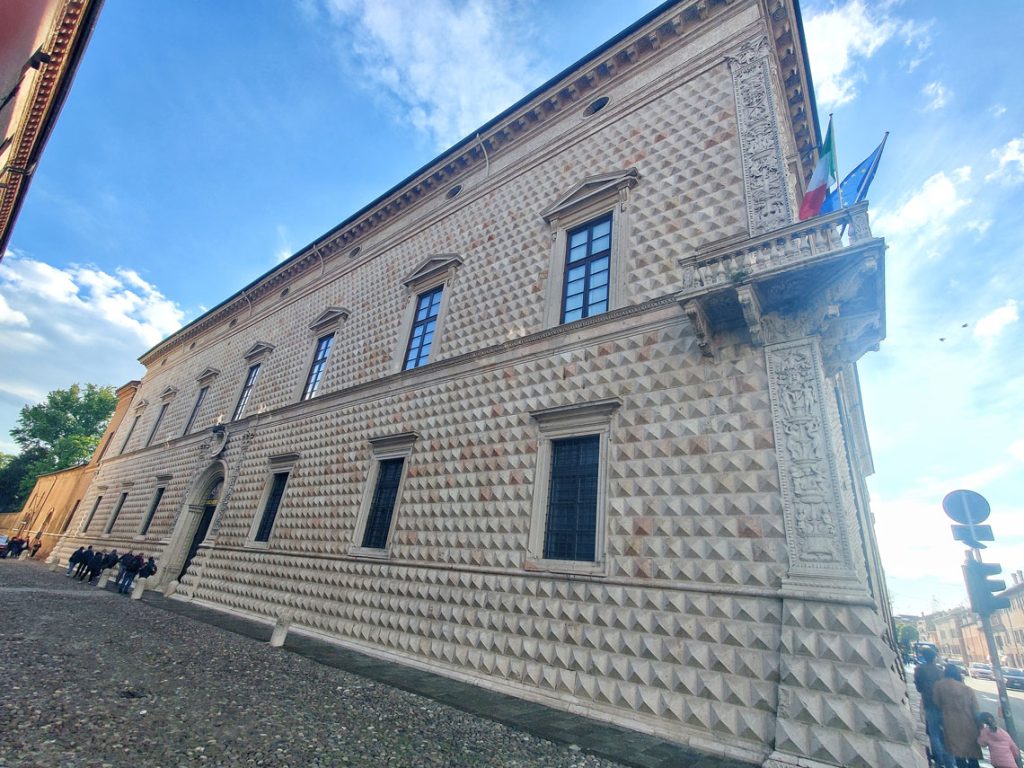 Palazzo dei diamanti